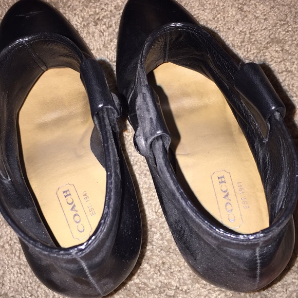 Black Coach boots in size 5 - Picture 3 of 4